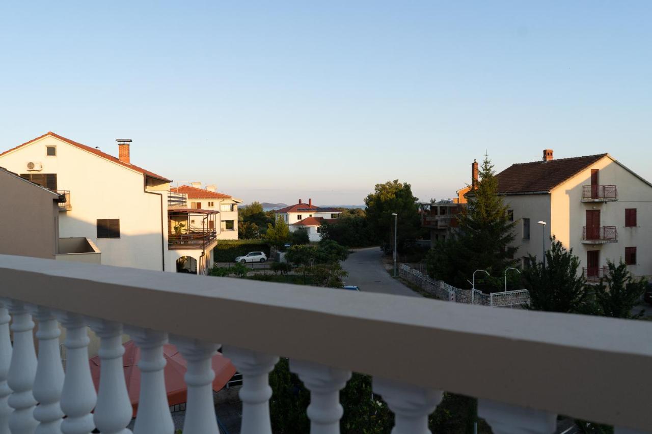 Apartment Mladen Biograd Na Moru Buitenkant foto