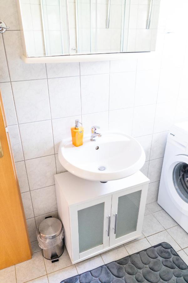 Apartment Mladen Biograd Na Moru Buitenkant foto