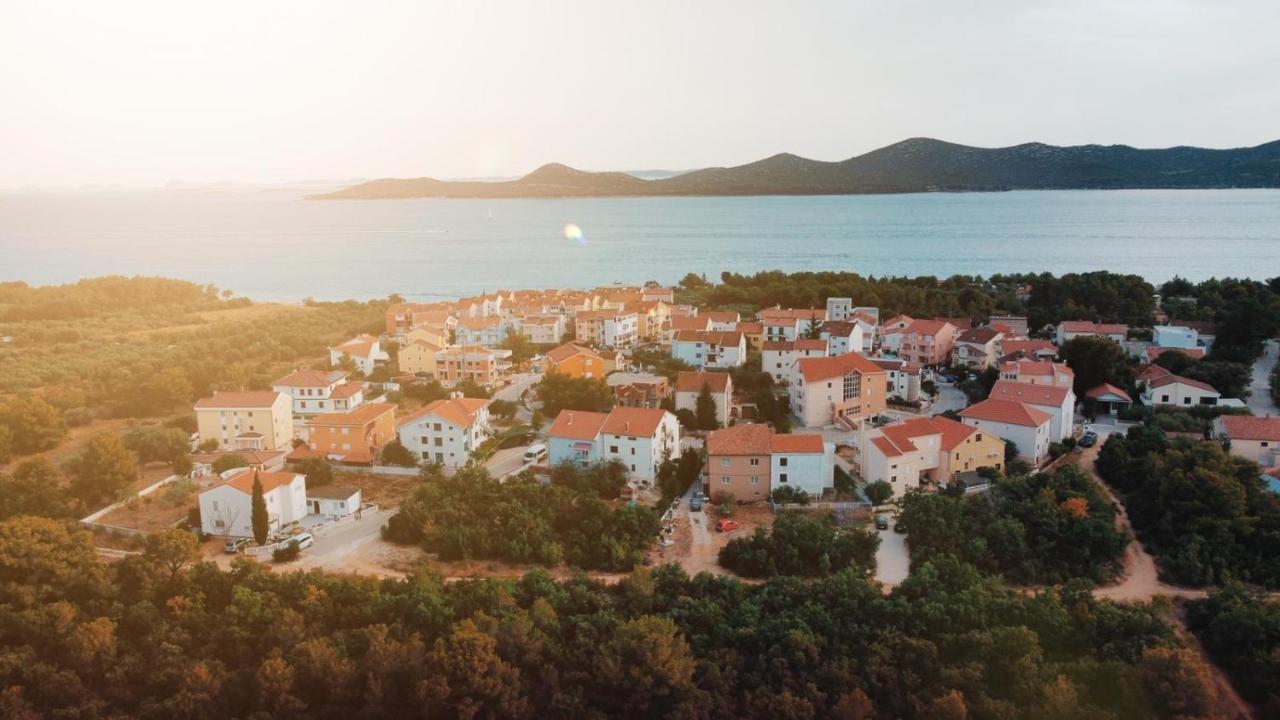 Apartment Mladen Biograd Na Moru Buitenkant foto