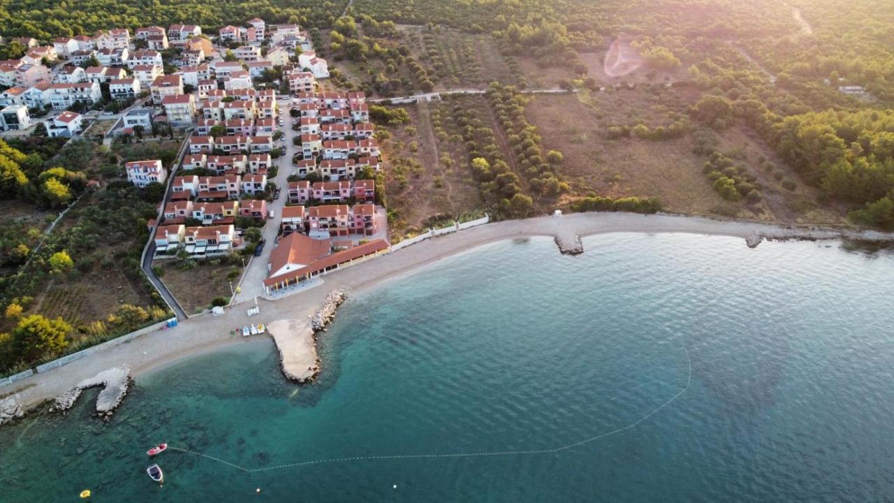 Apartment Mladen Biograd Na Moru Buitenkant foto
