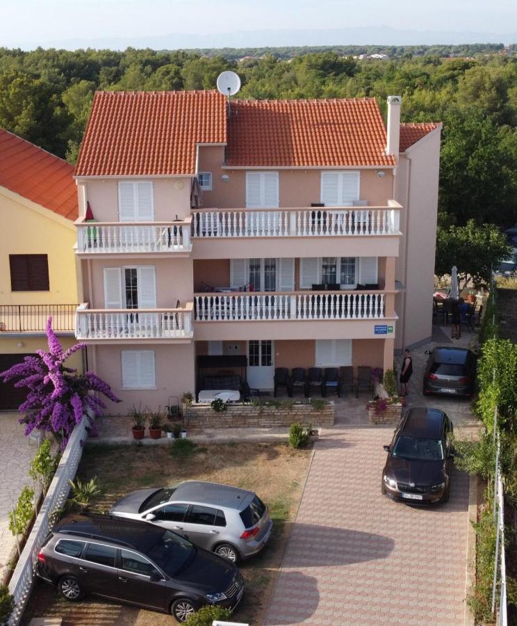 Apartment Mladen Biograd Na Moru Buitenkant foto