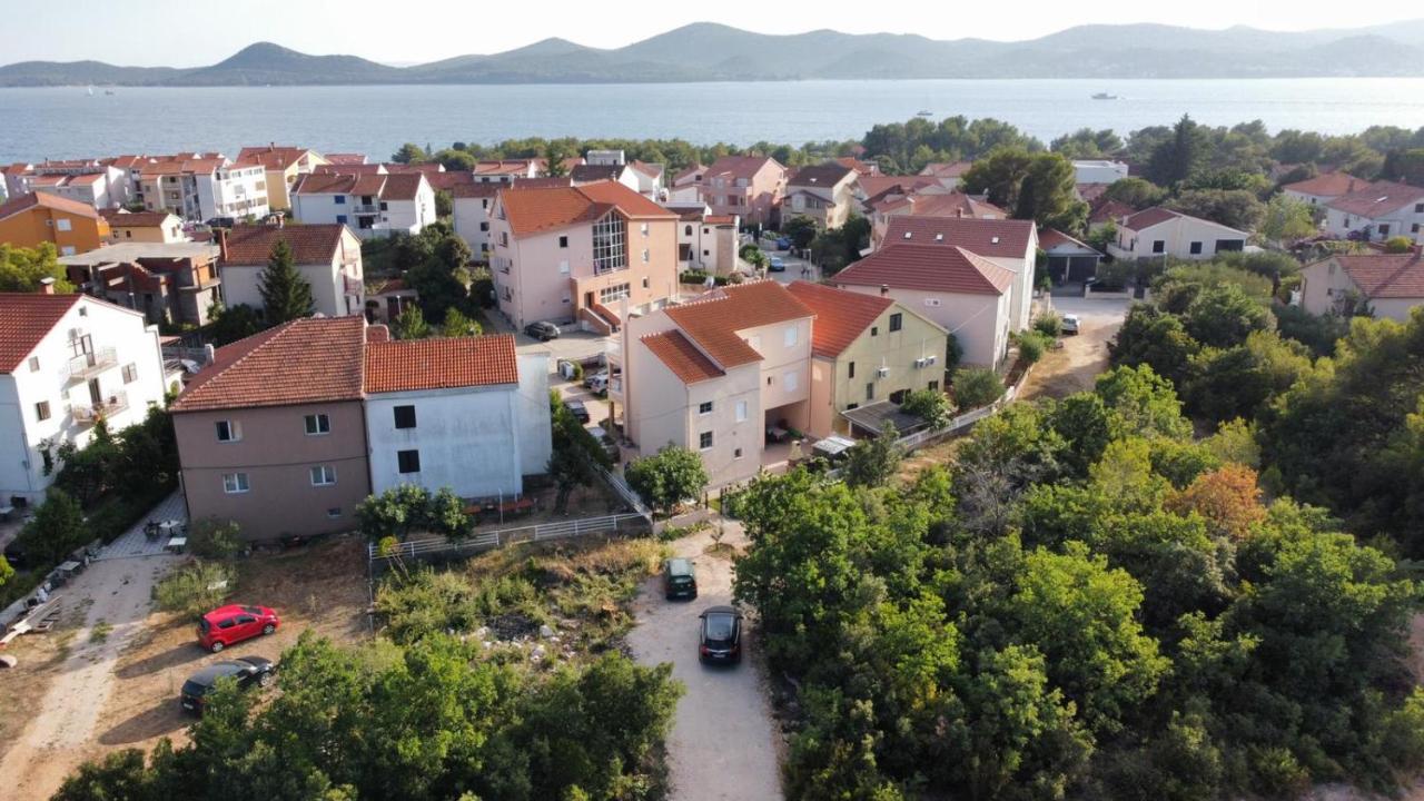 Apartment Mladen Biograd Na Moru Buitenkant foto