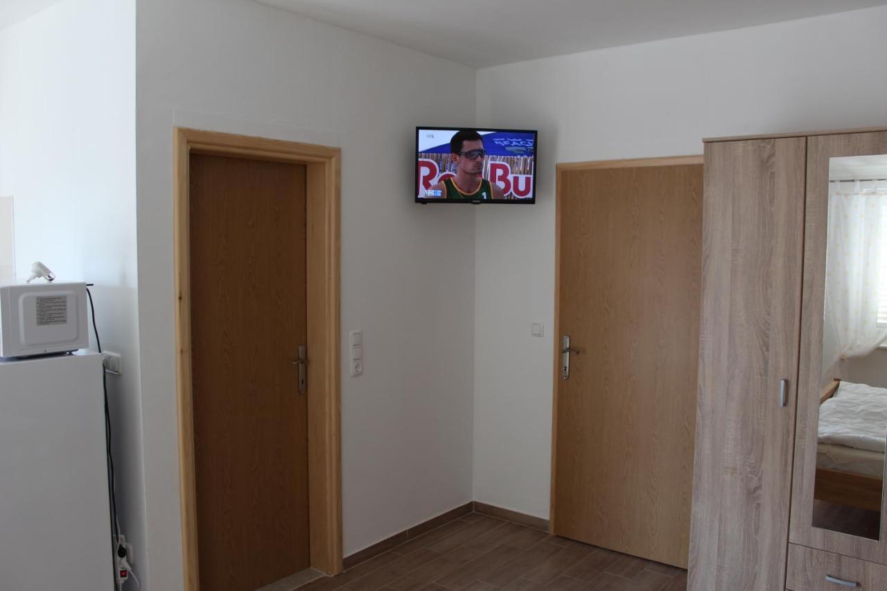 Apartment Mladen Biograd Na Moru Buitenkant foto